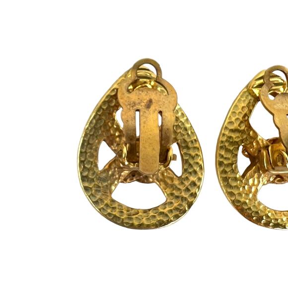 Chanel Vintage CC Teardrop Clip-On Earrings - Picture 6 of 8